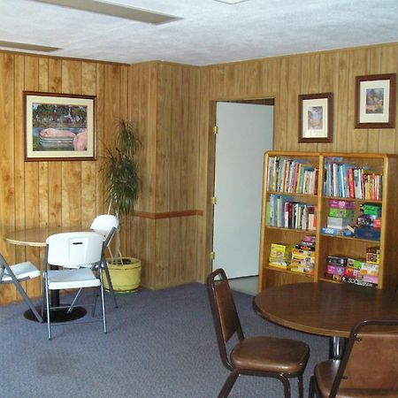 Lake Minden Camping Resort Cottage 2 Nicolaus Exterior foto